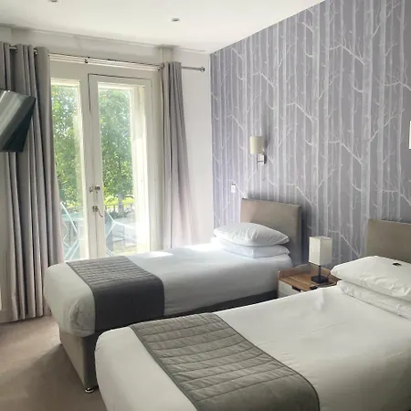 Hotel 63-3